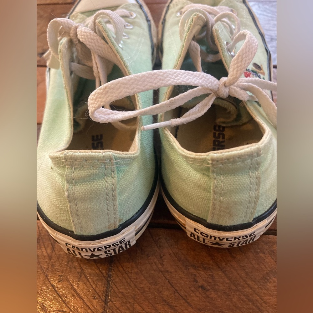 Upcycled OOAK Mushroom Nature Embroidered Converse Chuck Taylor All Star Size 8 - Picture 4 of 6